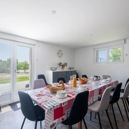 La Maison De Pierrou 11/12 Personnes