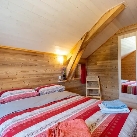 La Maison De Pierrou 11/12 Personnes * Sainte-Eulalie (Lozere)