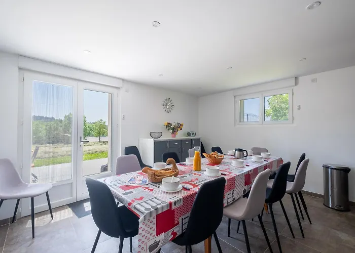 La Maison De Pierrou 11/12 Personnes