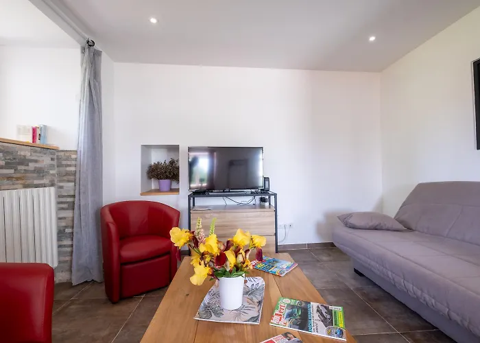Semesterbostad La Maison De Pierrou 11/12 Personnes Sainte-Eulalie (Lozere)