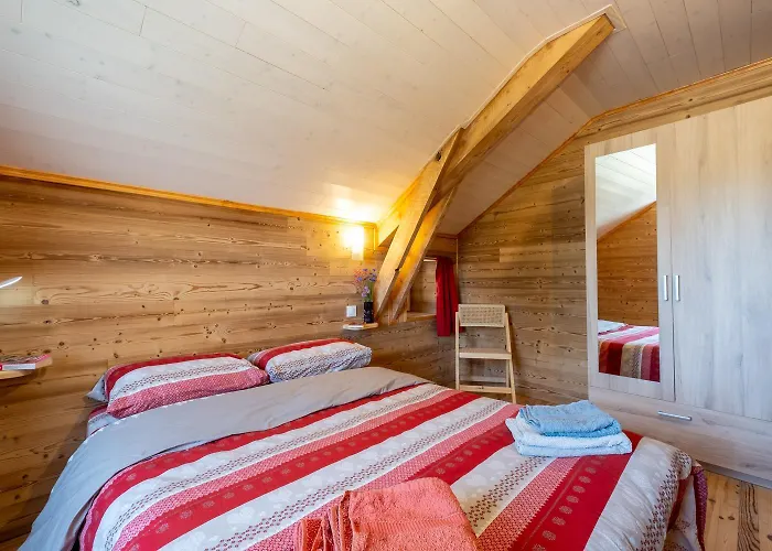 La Maison De Pierrou 11/12 Personnes * Sainte-Eulalie (Lozere)
